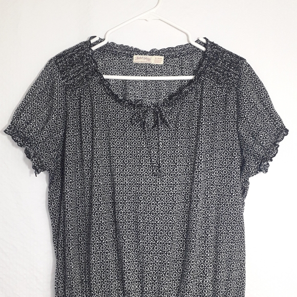 Faded Glory | lightweight Printed flowy top - Picture 4 of 12